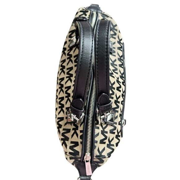 Michael Kors Authenticated Calista Signature Zip-Top Canvas Satchel.Bag - Picture 8 of 12